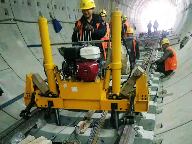 中鐵四(sì)局北京地鐵施(shī)工